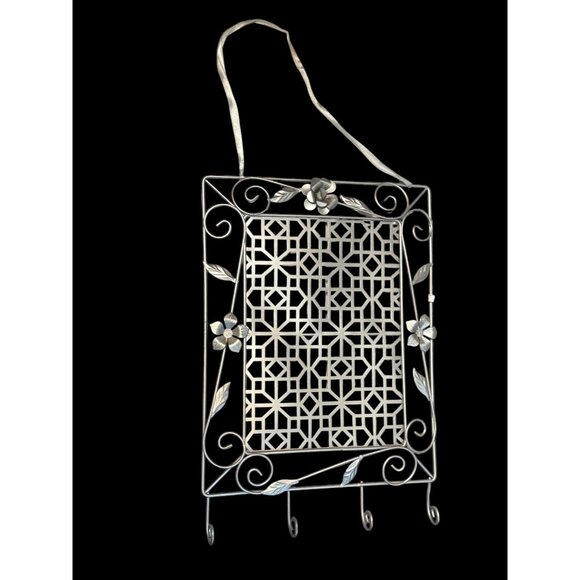 Decorative Floral Design Silver Metal Wall Hanging Jewelry Organizer With 4 Hook - Picture 7 of 13